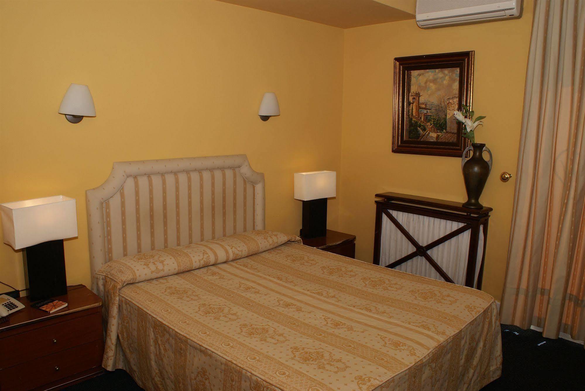 Hotel Marixa Laguardia Exterior photo